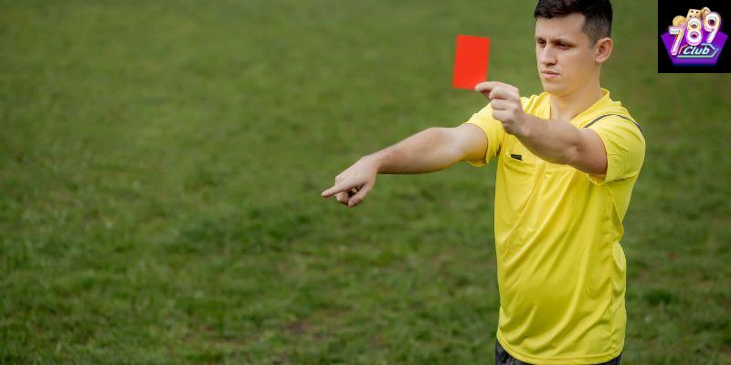 Các yếu tố ảnh hưởng đến soi kèo thẻ phạt
